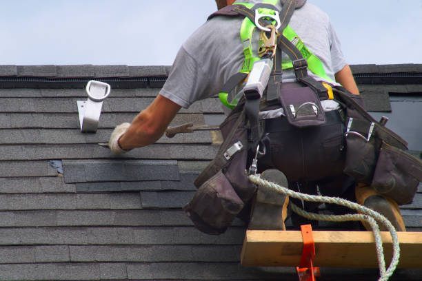 Best Residential Roofing Contractor  in Marshalltown, IA